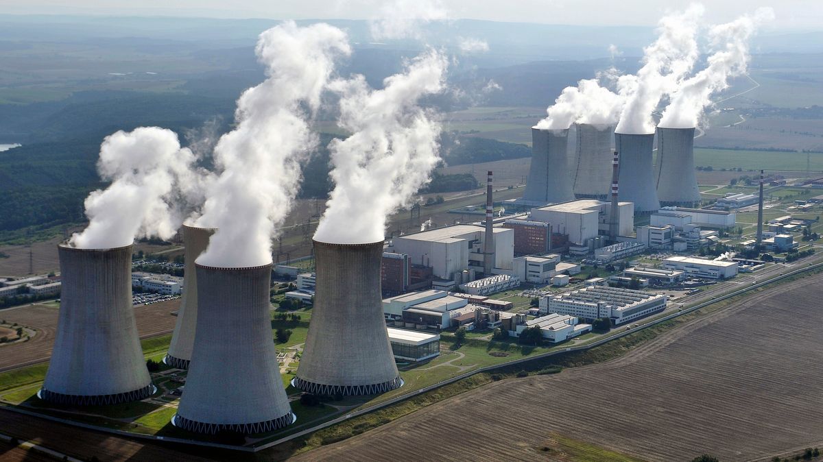 Česko chce nové velké reaktory. Jaderná ofenziva může být riskantní